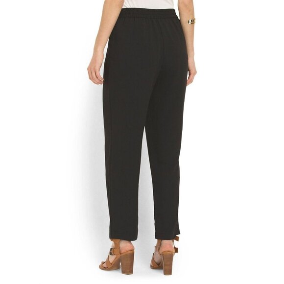 NWT Ellen Tracy Black Soft Fluid Stretch Crepe Pleated Pull-on Crop Pants 10 - Picture 2 of 12